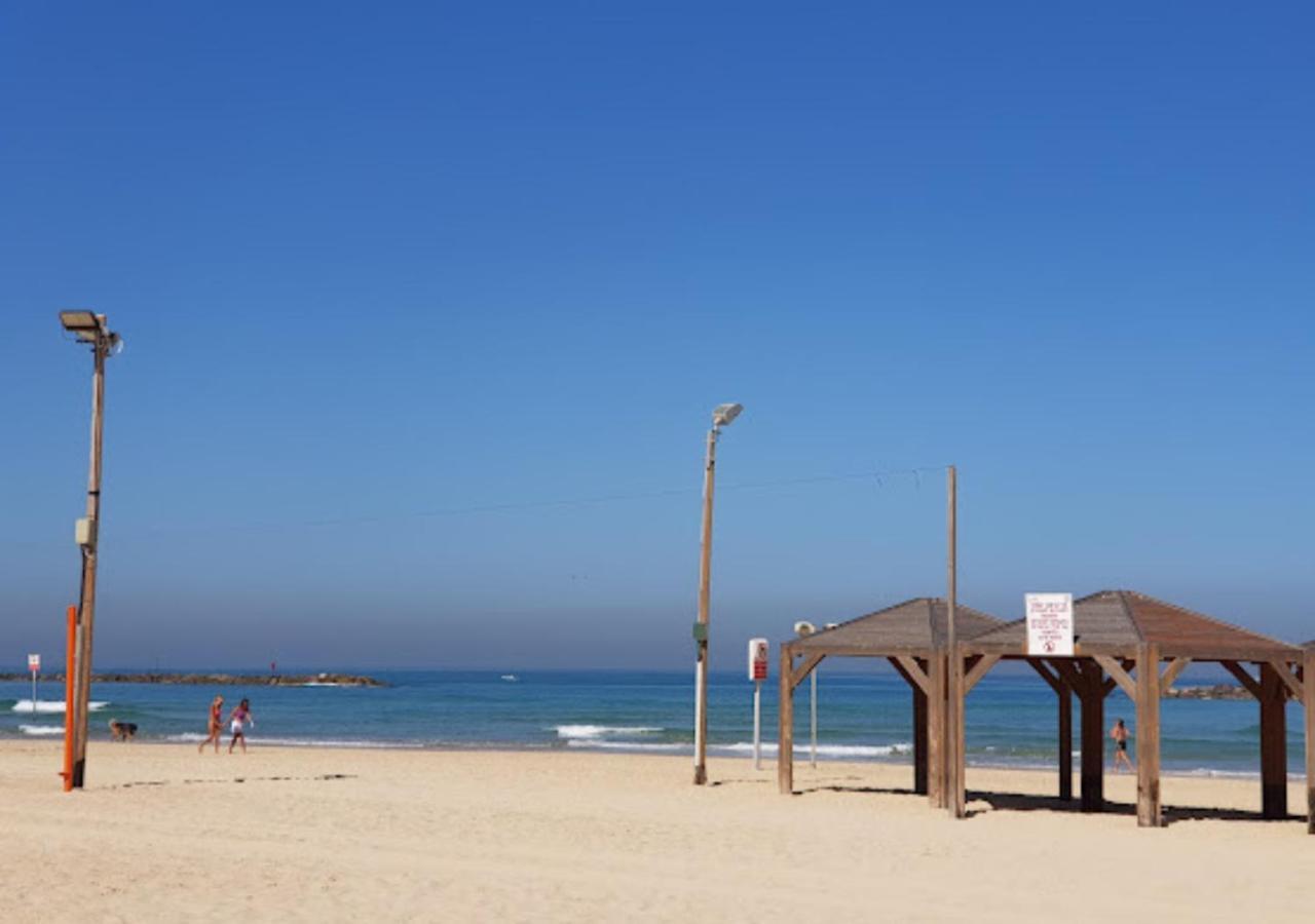 New! 2 Bd Premium Beach House W/Large Balcony Tel Aviv Buitenkant foto